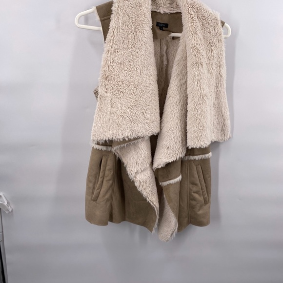 Quinn Faux Suede Waterfall Collar Vest S - Picture 3 of 13